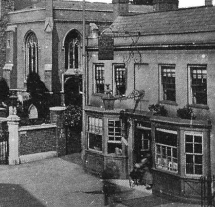 Lost pubs Rose & Crown, Wandsworth High Street, Putney Wandsworth