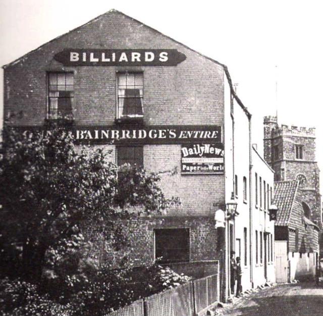 Lost pubs Eight Bells, Lower Richmond Road, Putney pic Philip Evison