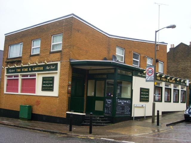 Lost pubs Star and Garter, Battersea Church Road, Wandsworth pic Darkstar