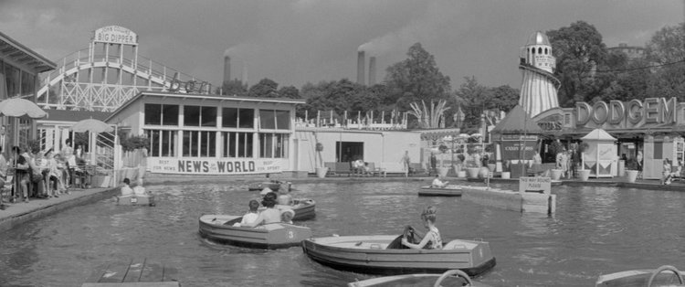 Battersea Parks funfair was set up in the Pleasure Gardens in 1951