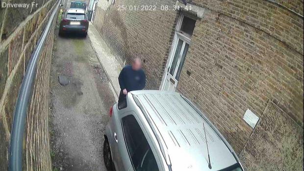 Wandsworth Times: The man was caught on CCTV