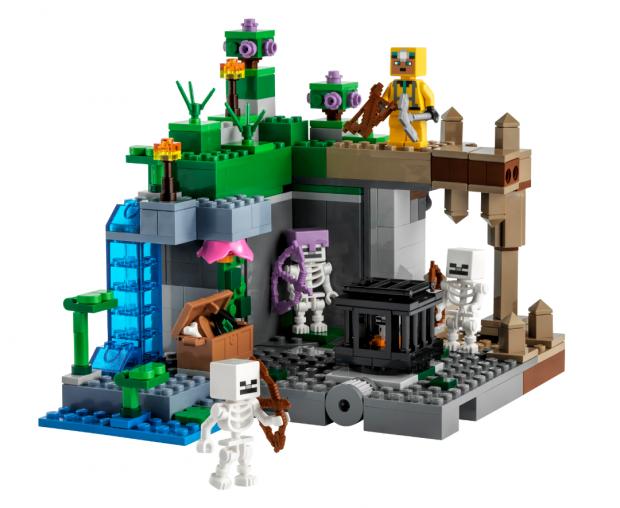 Wandsworth Times: LEGO® Minecraft® The Skeleton Dungeon. Credit: LEGO