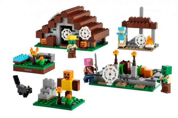 Wandsworth Times: LEGO® Minecraft® The Abandoned Village. Credit: LEGO